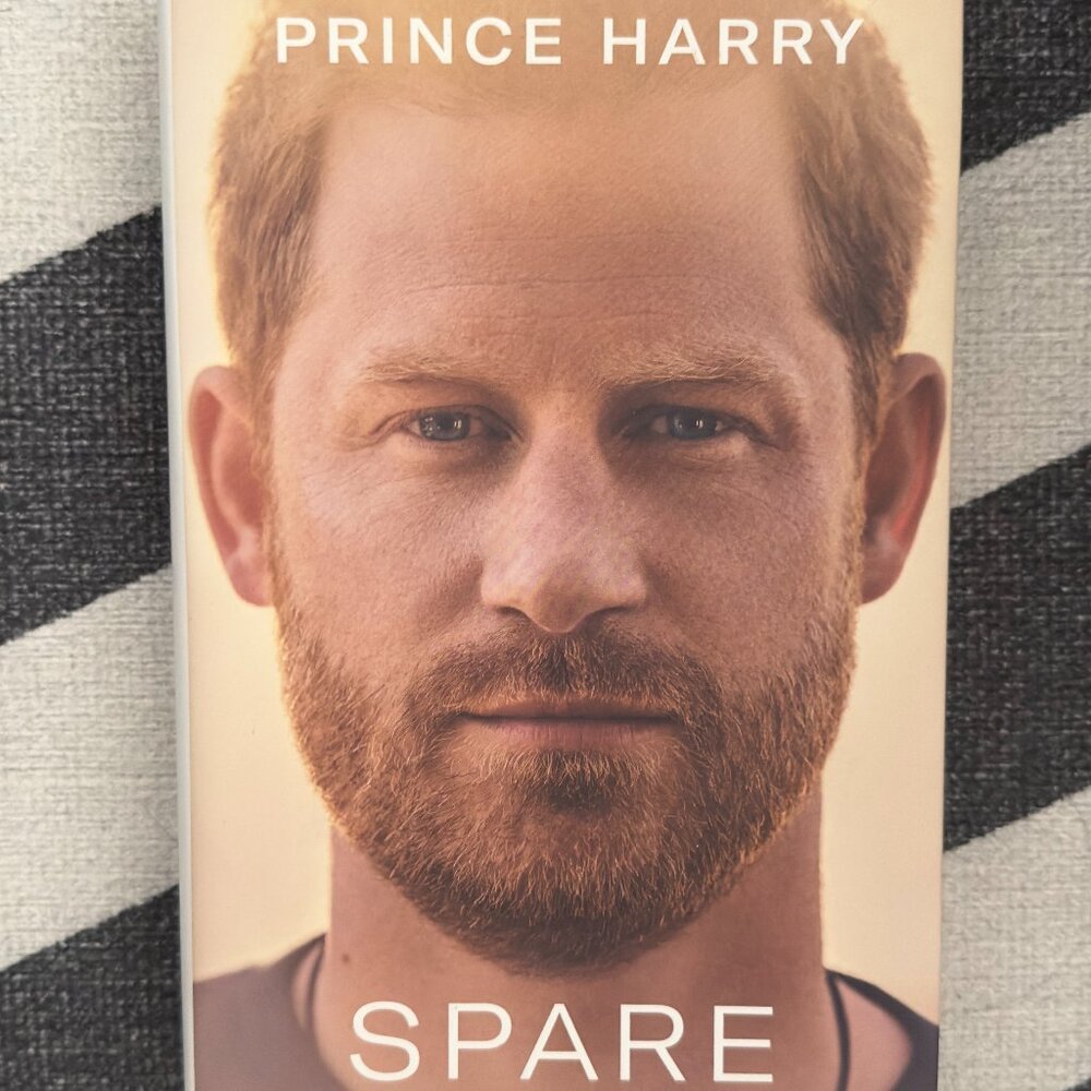 Prince Harry Spare Book, Hardcover Memoir – Brand New Royal Family Biography ✨📚